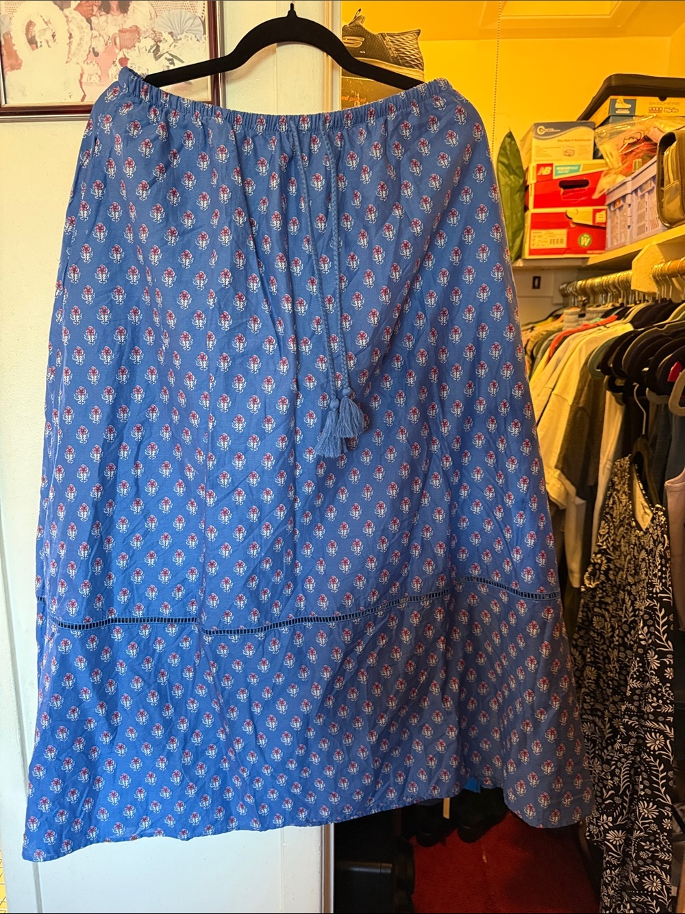 Universal Thread Floral Maxi Skirt in Blue Size Medium Like New